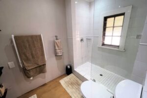 Screenshot 2023-10-06 103505